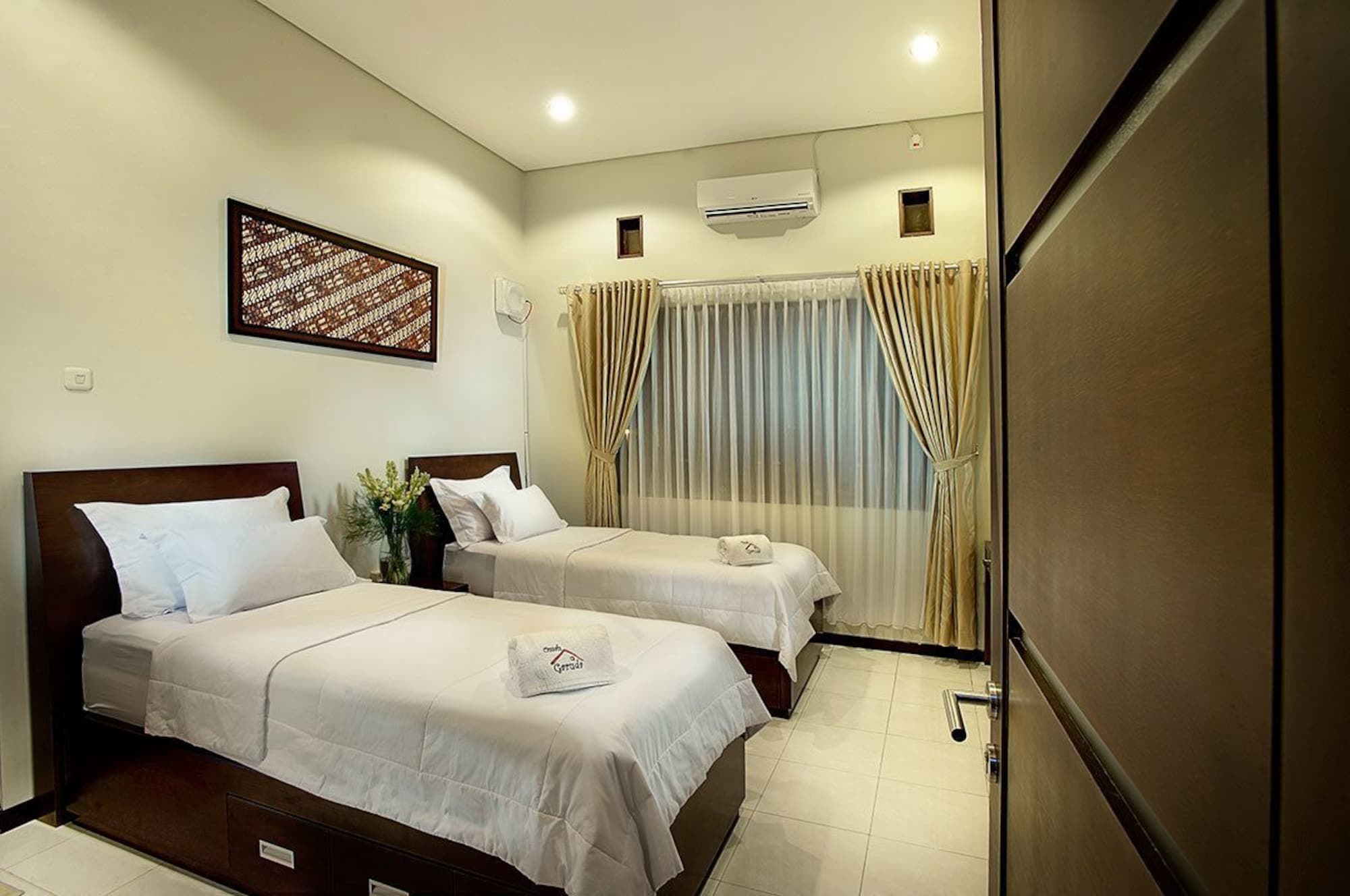 Omah Garuda Homestay Pakualaman Kültér fotó