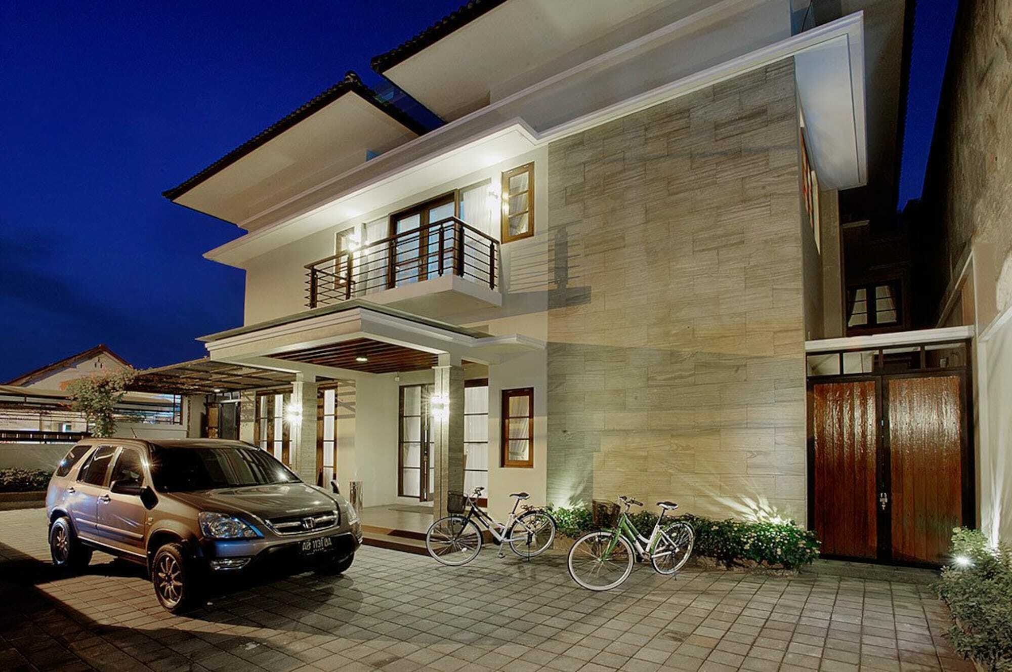 Omah Garuda Homestay Pakualaman Kültér fotó